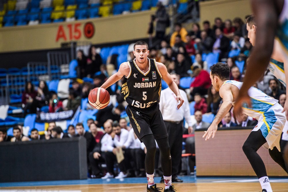 包含亚洲杯篮球赛：约旦队逆袭哈萨克斯坦队，晋级四强的词条