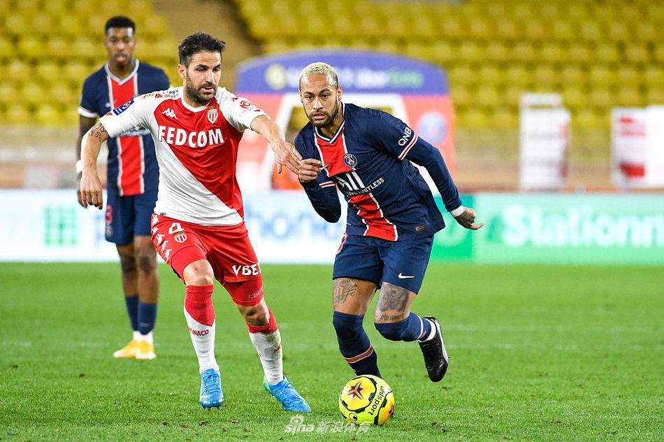 摩纳哥客场逆转对手，豪取三分的简单介绍