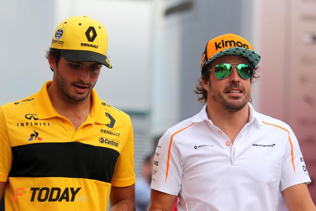 梅赛德斯翻盘雷诺车队,塞恩斯扛起全队的简单介绍 梅赛德斯翻盘雷诺车队,塞恩斯扛起全队的简单介绍