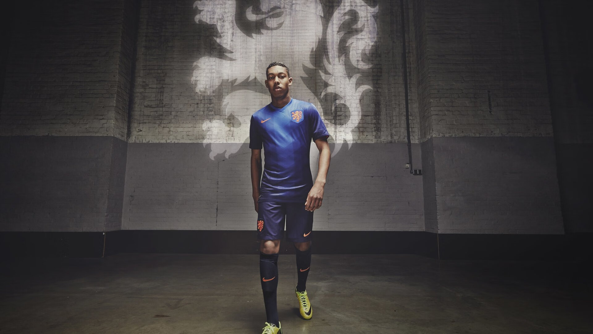 那不勒斯的横扫与托尼的抢七,当欧洲足球的震撼与NBA的传奇在历史中交汇