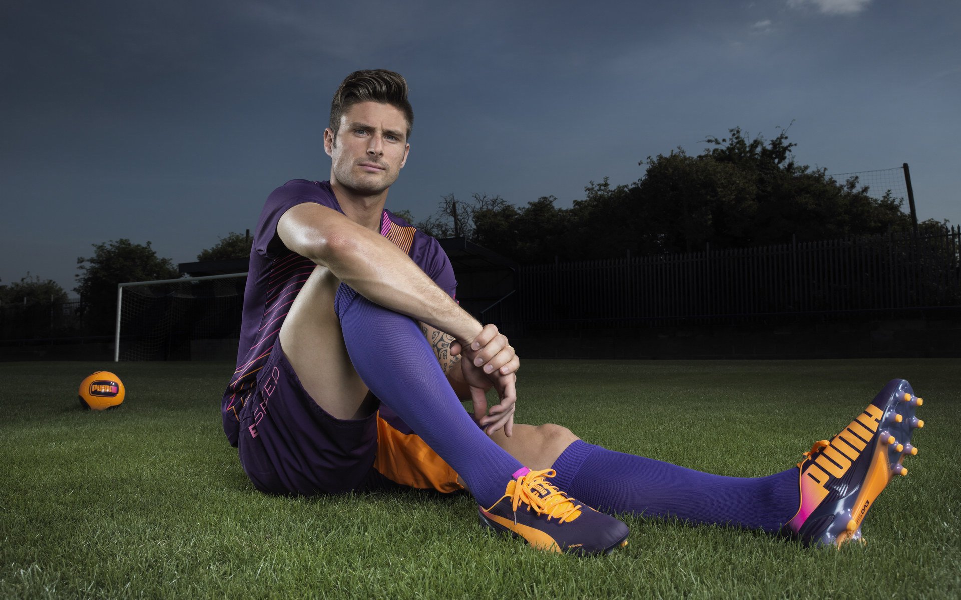 赛道风云，阿斯顿马丁完胜红牛，拉塞尔高光表现改写F1格局